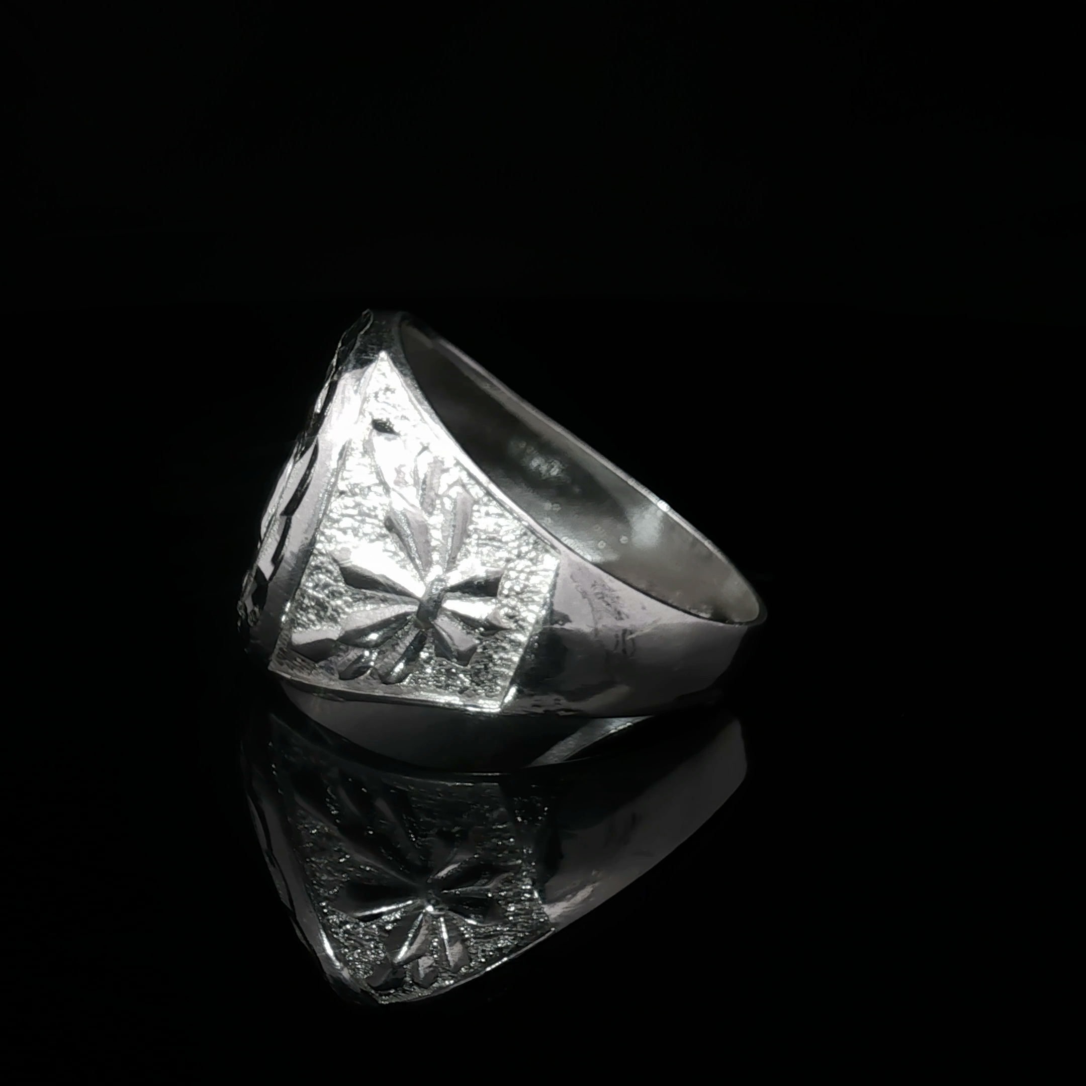 Centenario Signet Ring with Etched Details