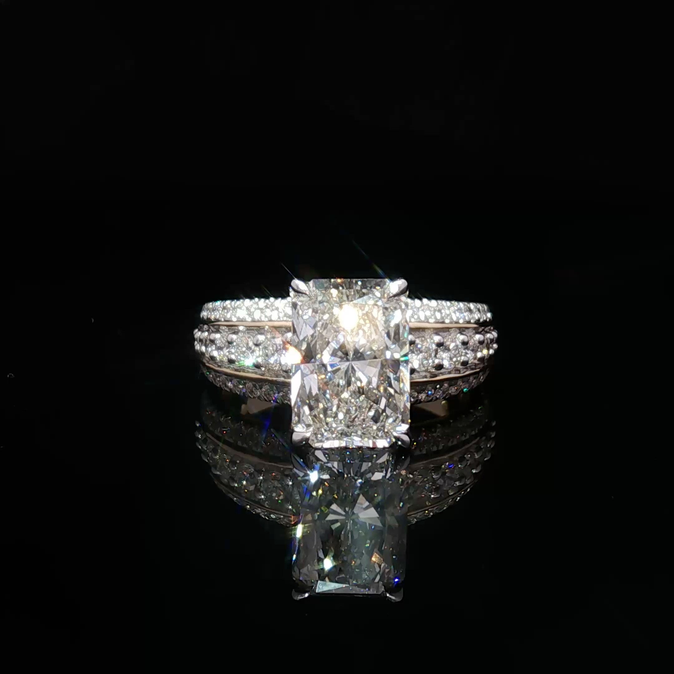 Yellow Gold Cushion Cut Diamond Multistone Ring