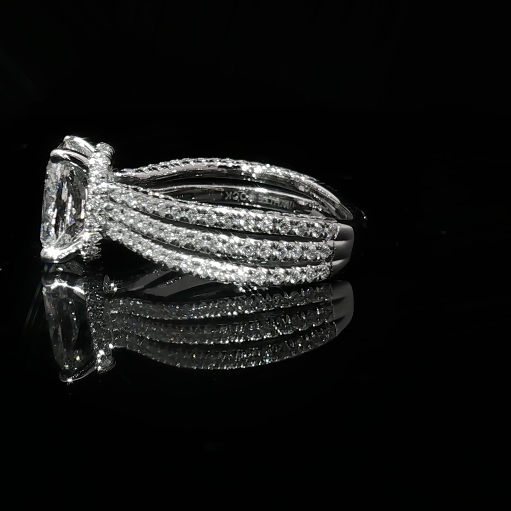 White Gold Multistone Ring with Cushion Cut Diamond