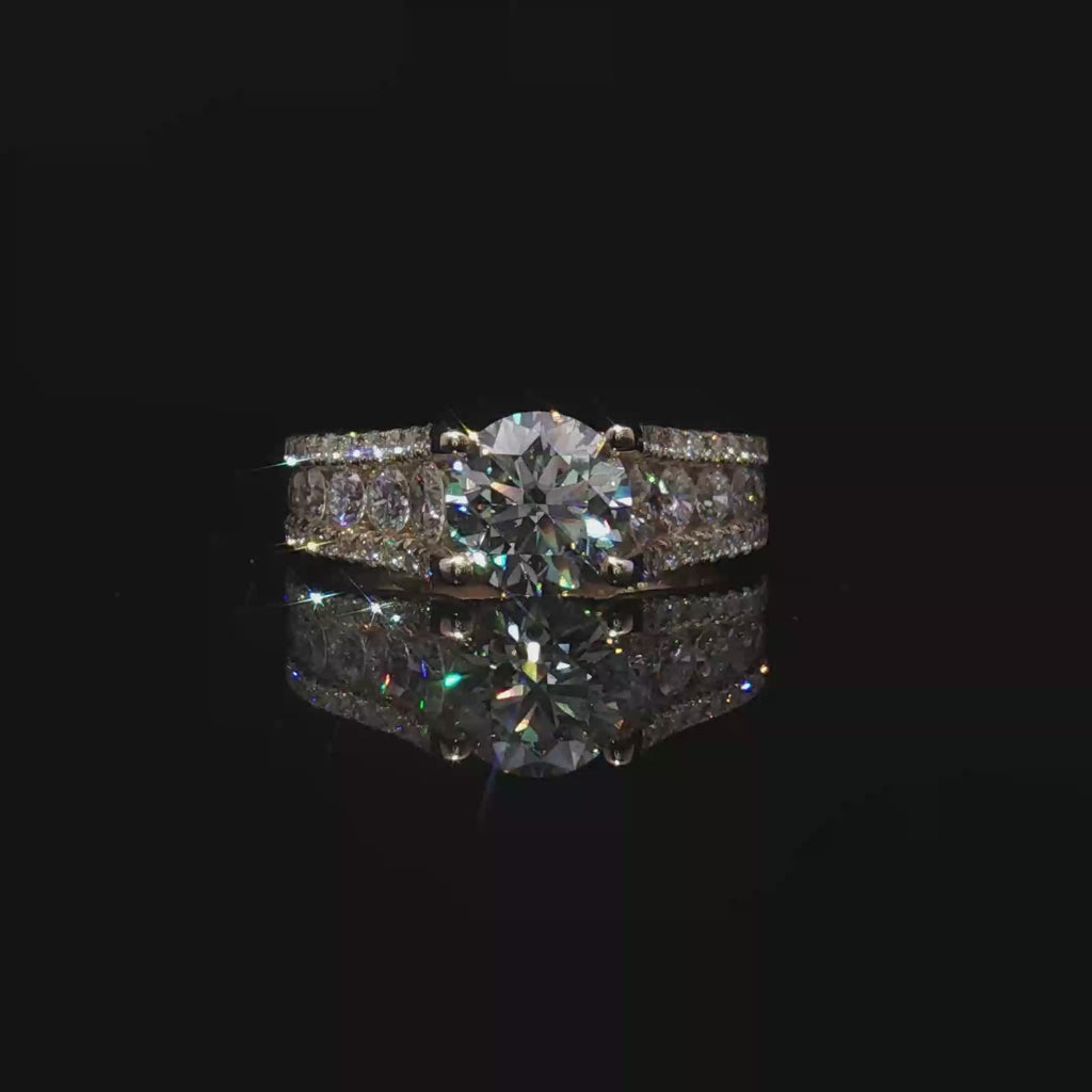 Yellow Gold Multistone Ring with Round Cut Diamond