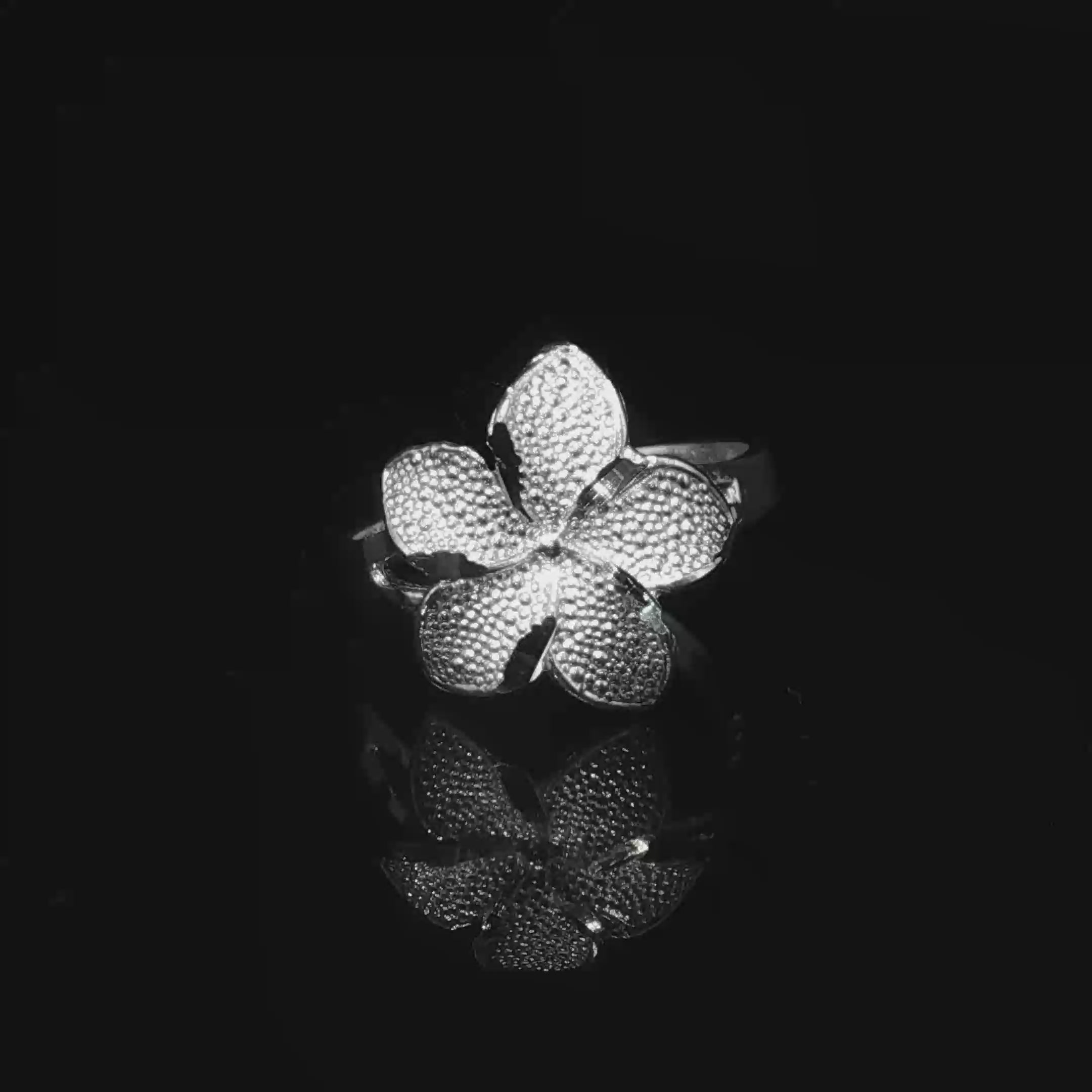 Large Single Hibiscus Ring